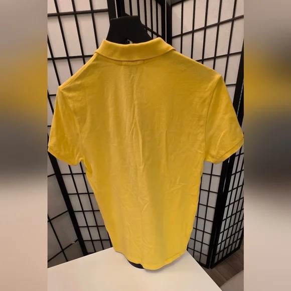 Ralph Lauren Women's Yellow Classic Fit Polo ~ Size Medium - Picture 7 of 9